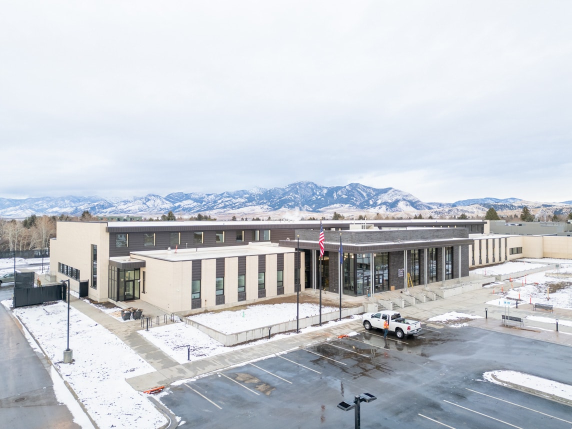Lighting throughout the building automatically adjusts to daylight levels to ensure optimal brightness. Site lighting provides safe and secure exterior environments during dark hours. 