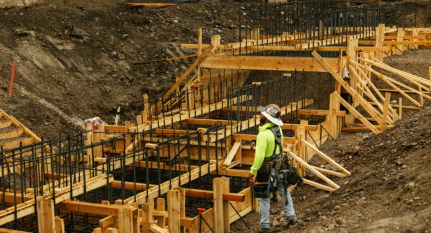 This image shows the in-process formwork and reinforcement system for the first canal intake
structure footing. Morrison-Maierle, in addition to civil engineering, also provided the structural
engineering design on this project.